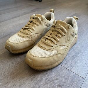 SOLD: CLARKS ORIGINALS LOCKHILL SNEAKER (MEN'S) - TAN SUEDE